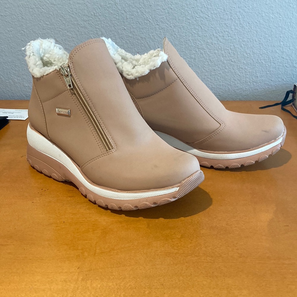 Stylish Snow Shoe